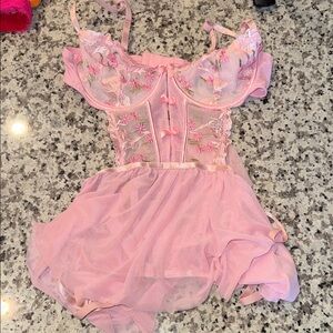 Elegant Pink Lace Lingerie